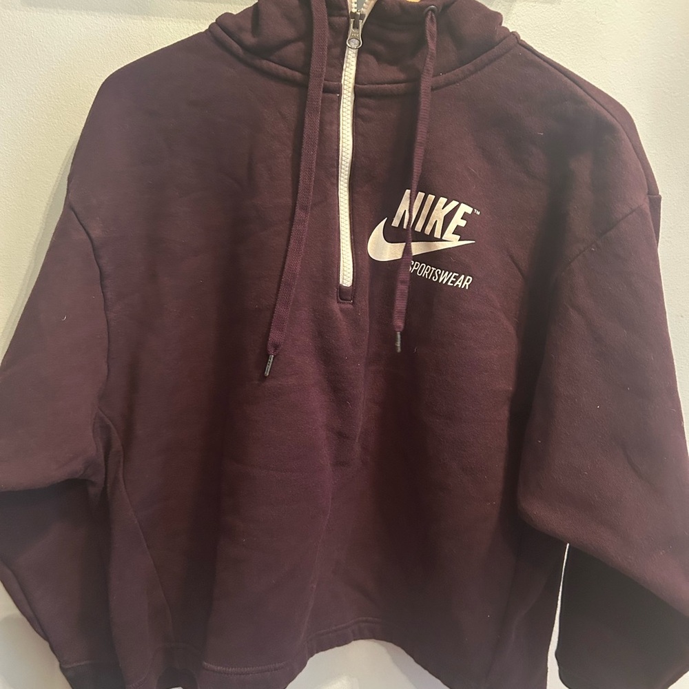 Nike women’s maroon Hoodie Sweater